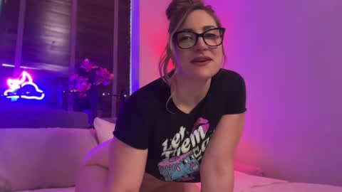 Snapshot of mistresssx chatting on November 4, 5:12 pm Miss X online show from November 4, 5:12 pm