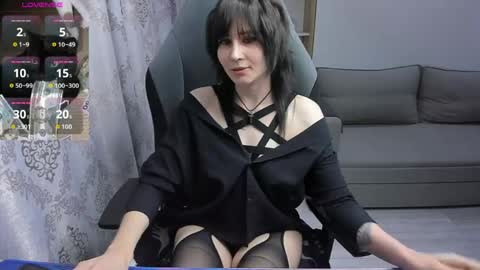 misty_dark online show from May 25, 11:05 am