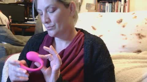 Misty Mountains online show from March 14, 3:34 am