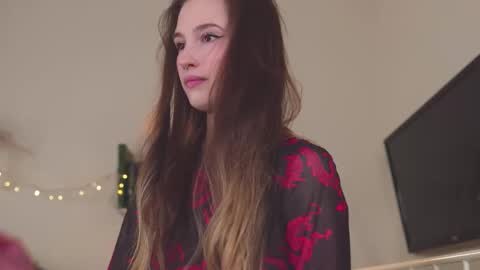 Snapshot of mita_mp4 chatting on March 9, 5:00 am Mita online show from March 9, 5:00 am