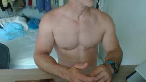 Snapshot of mitcheli chatting on June 24, 2:27 pm Onlyfans online show from June 24, 2:27 pm