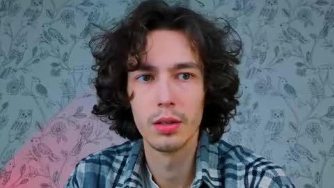 MitchelKors online show from April 18, 7:07 pm