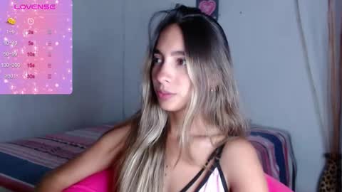 Snapshot of mitchwilson1 chatting on November 29, 10:57 pm mitchwilson1 online show from November 29, 10:57 pm