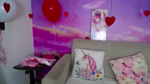 Snapshot of mitsuri_nyx chatting on February 17, 12:01 pm mitsuri_nyx online show from February 17, 12:01 pm