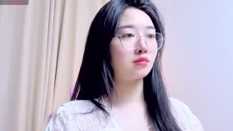 miu_999 online show from May 9, 2:17 am