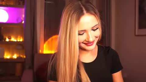 Snapshot of miumiiuu chatting on November 26, 5:25 pm Miu Meow online show from November 26, 5:25 pm