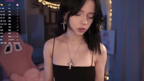 Yuka online show from April 3, 5:55 pm