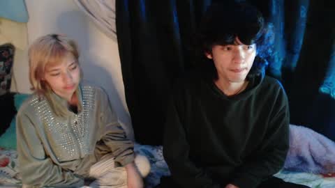 Naomi and Nekorii online show from May 28, 9:17 am