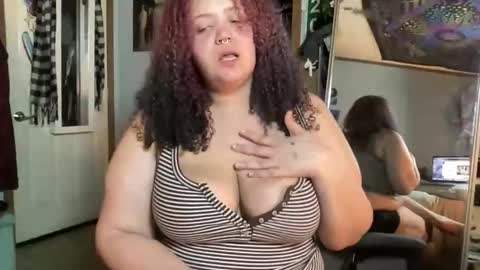 mixxedgoodness222 online show from April 11, 2:38 am