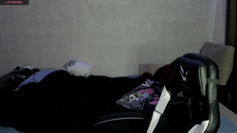Miya online show from December 3, 1:19 am