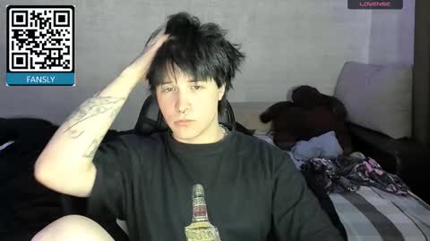 Snapshot of miya_meow_miku chatting on October 23, 5:23 pm MeowMiku online show from October 23, 5:23 pm