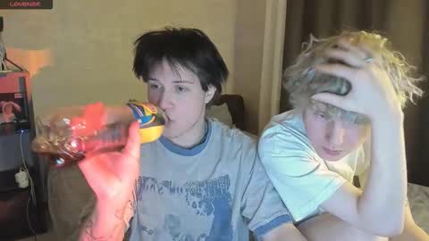 MeowMiku online show from December 22, 7:00 pm