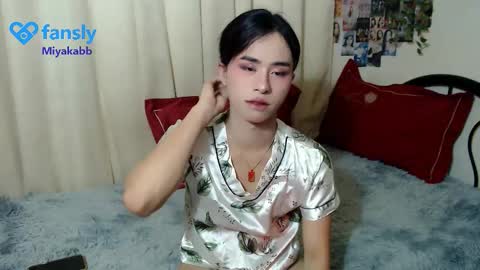 Snapshot of miyakabebe chatting on November 14, 6:12 am Miyakabebe online show from November 14, 6:12 am