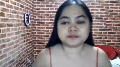 Cutiepie online show from March 17, 1:03 pm