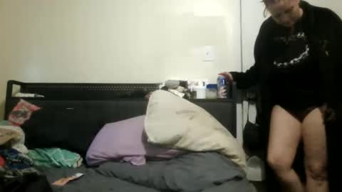 miztrezk online show from February 7, 12:53 pm