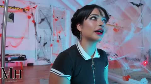 Snapshot of mizzhell_ chatting on October 29, 3:36 pm mizzhell_ online show from October 29, 3:36 pm