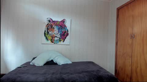 Snapshot of mizzkittay chatting on January 5, 9:47 pm MizzKittay online show from January 5, 9:47 pm