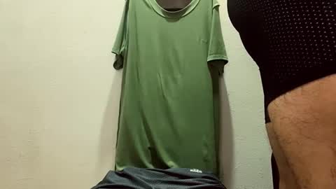 Snapshot of mlcloud chatting on February 6, 7:35 am MLclouD online show from February 6, 7:35 am