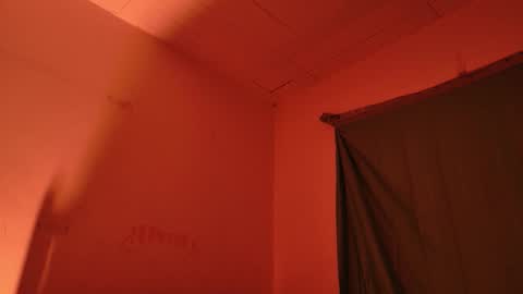 MoonLipson online show from March 19, 2:59 am