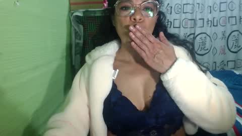 Snapshot of mmaturemessy chatting on September 8, 7:35 pm kelly online show from September 8, 7:35 pm