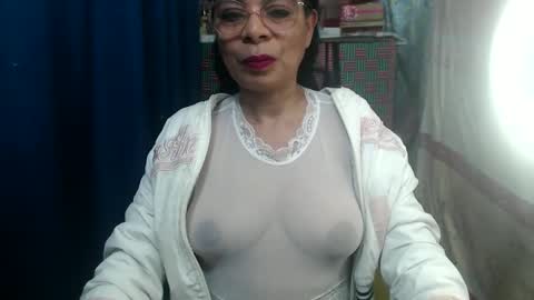 Snapshot of mmaturemessy chatting on October 26, 8:04 pm kelly online show from October 26, 8:04 pm