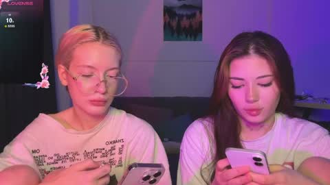 alice and ray online show from March 31, 9:59 pm