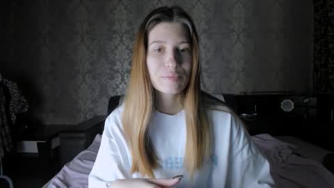 Lili online show from October 20, 9:10 am