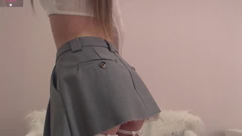 Ariela online show from October 1, 2:01 pm