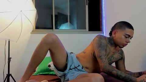 mnell28 online show from March 29, 6:02 am