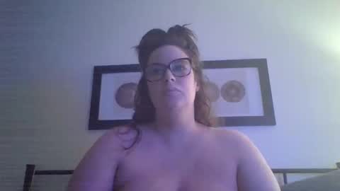 MnGirlie online show from September 9, 3:50 am