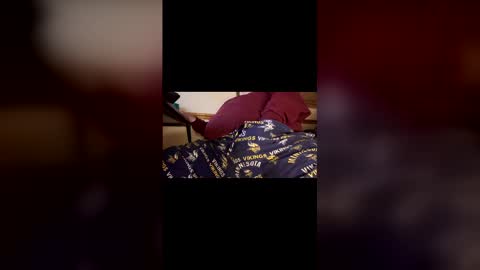 mnguy19726969 online show from June 1, 3:30 am