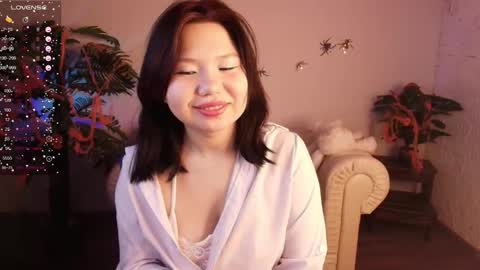 Snapshot of moana_light chatting on November 8, 2:12 am hey meet with me online show from November 8, 2:12 am