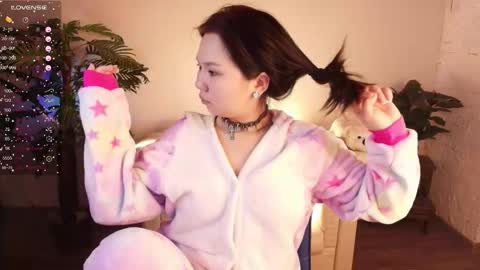 Snapshot of moana_light chatting on November 11, 2:44 am hey meet with me online show from November 11, 2:44 am