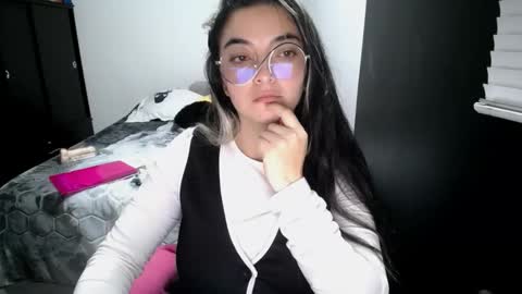 Sam online show from February 3, 6:51 am