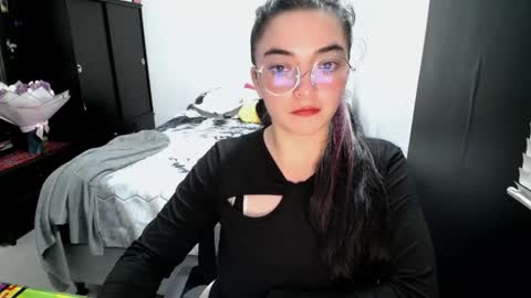 Sam online show from February 20, 1:35 am