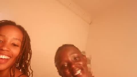 Snapshot of mocha_sins chatting on November 15, 6:59 pm Sins online show from November 15, 6:59 pm