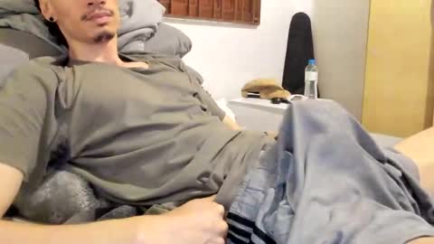 DigBreed online show from March 14, 2:06 am