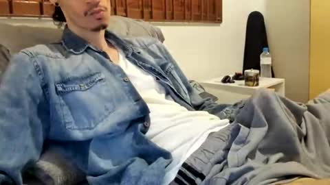 DigBreed online show from March 15, 11:49 am