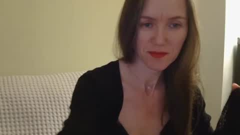 Aurora online show from May 3, 1:17 pm