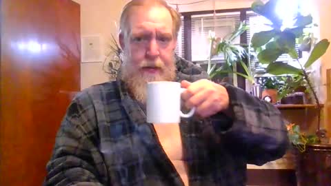 moeblick online show from December 3, 12:36 pm