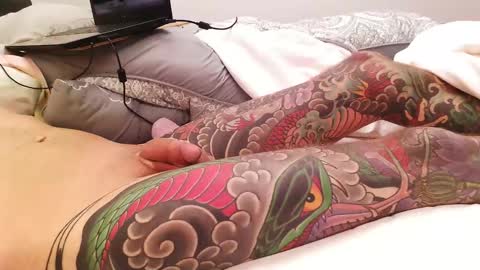 moeron40 online show from October 25, 4:53 am