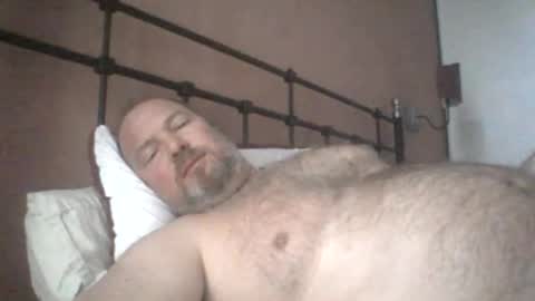 mofu781s online show from December 1, 8:30 am