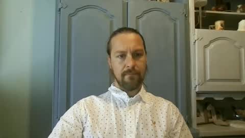 Julien online show from May 26, 10:55 am