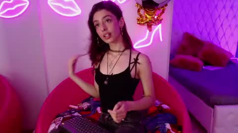 Moira  online show from July 3, 8:48 pm