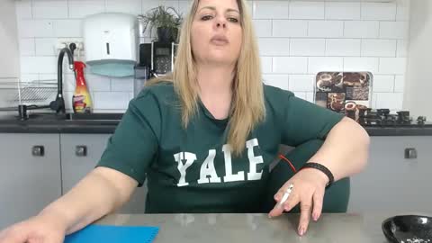 erika online show from March 10, 12:59 pm