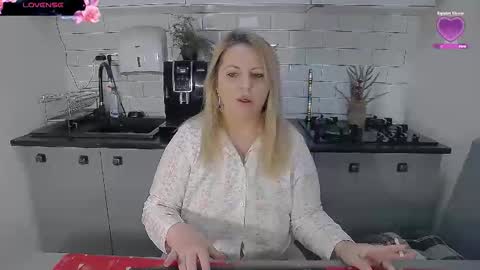 erika online show from January 10, 7:43 am