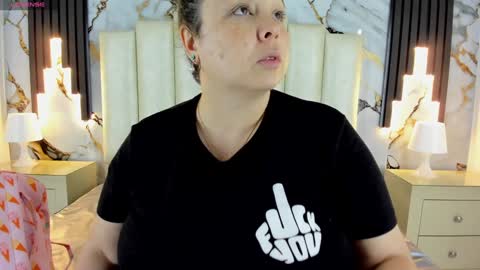 Hey Guys  Im Mollie online show from January 26, 12:01 pm