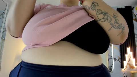 Hey Guys  Im Mollie online show from October 11, 12:47 pm