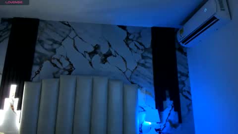 Hey Guys  Im Mollie online show from November 23, 12:27 pm