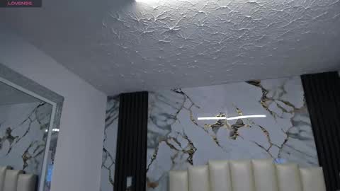 Hey Guys  Im Mollie online show from February 20, 11:43 am